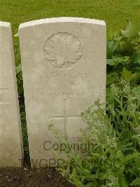 Etaples Military Cemetery - King, Alexander